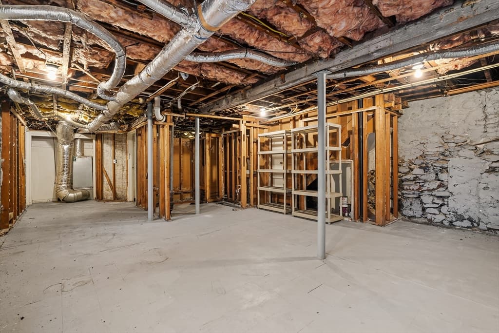 Condominium at 14 Wellington St # 1, Arlington MA 02476, Arlington, photo 33 of 35
