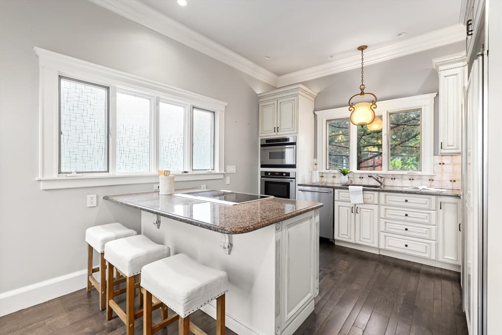 Condominium at 14 Wellington St # 1, Arlington MA 02476, Arlington, photo 14 of 35