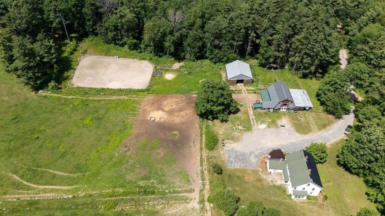 Single Family Residence at 38 Blueberry Hill Rd, New Salem MA 01355, photo 2 of 41
