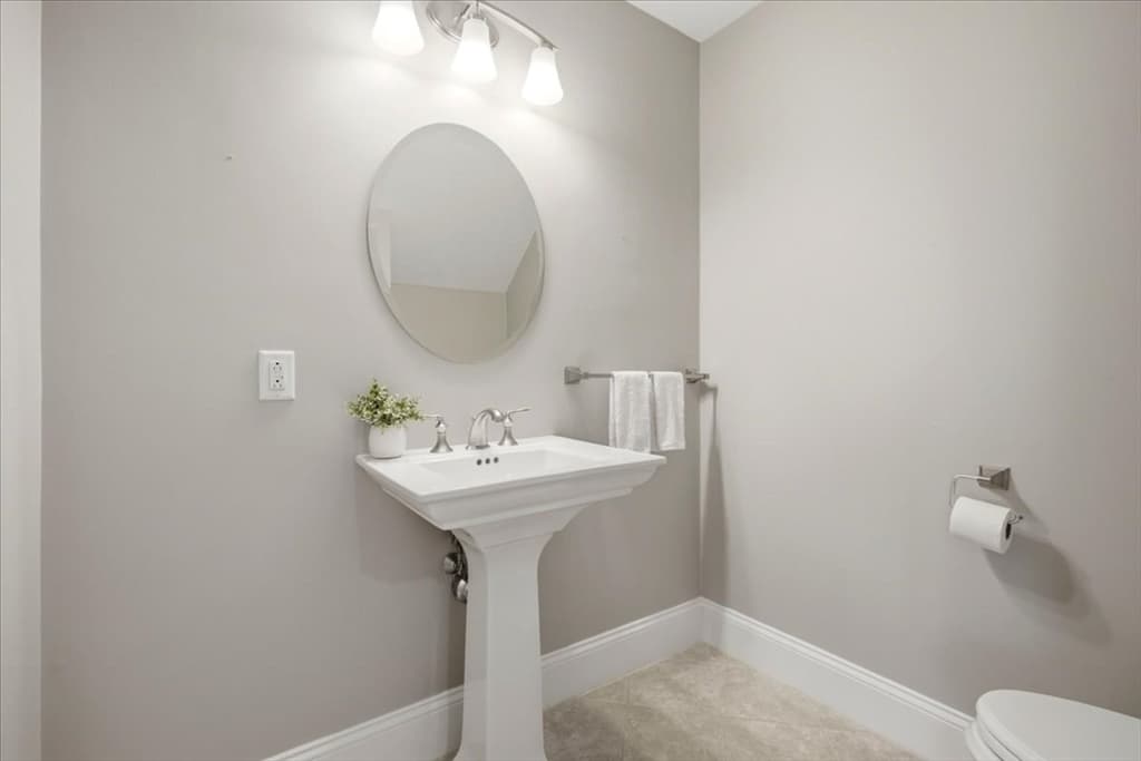 Condominium at 153 Jericho Rd # 2, Scituate MA 02066, Scituate, photo 15 of 39