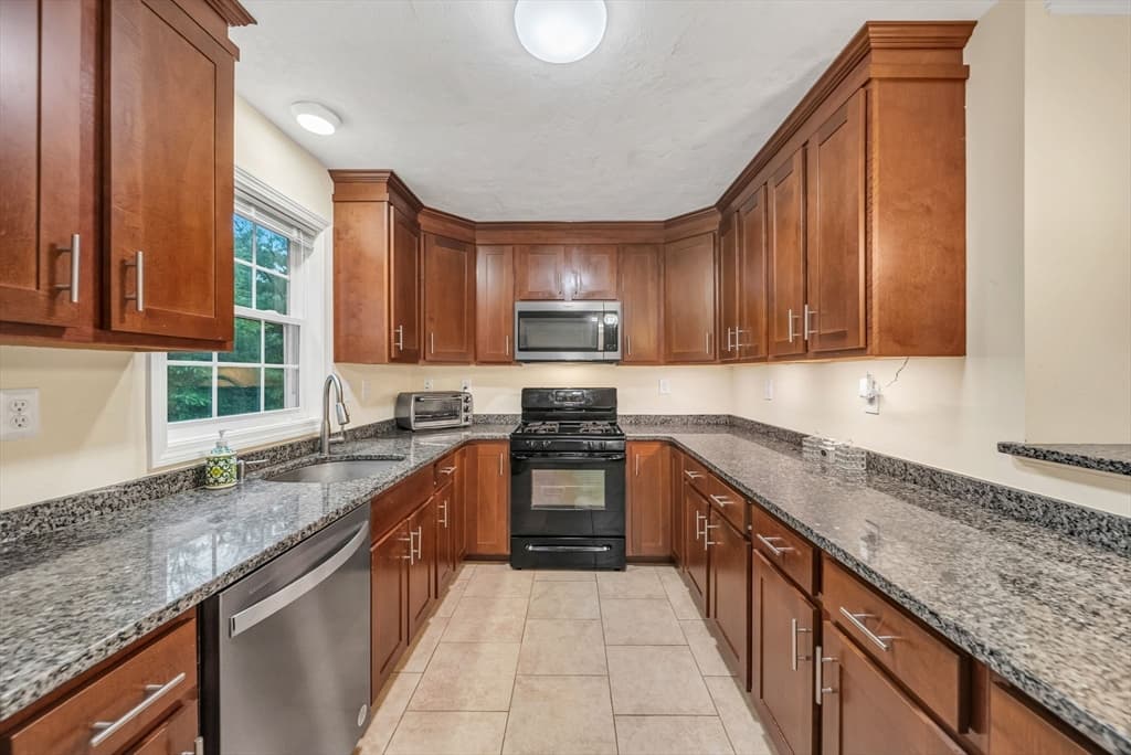 22 Bradley Dr # D, Groton MA 01450 photo 13