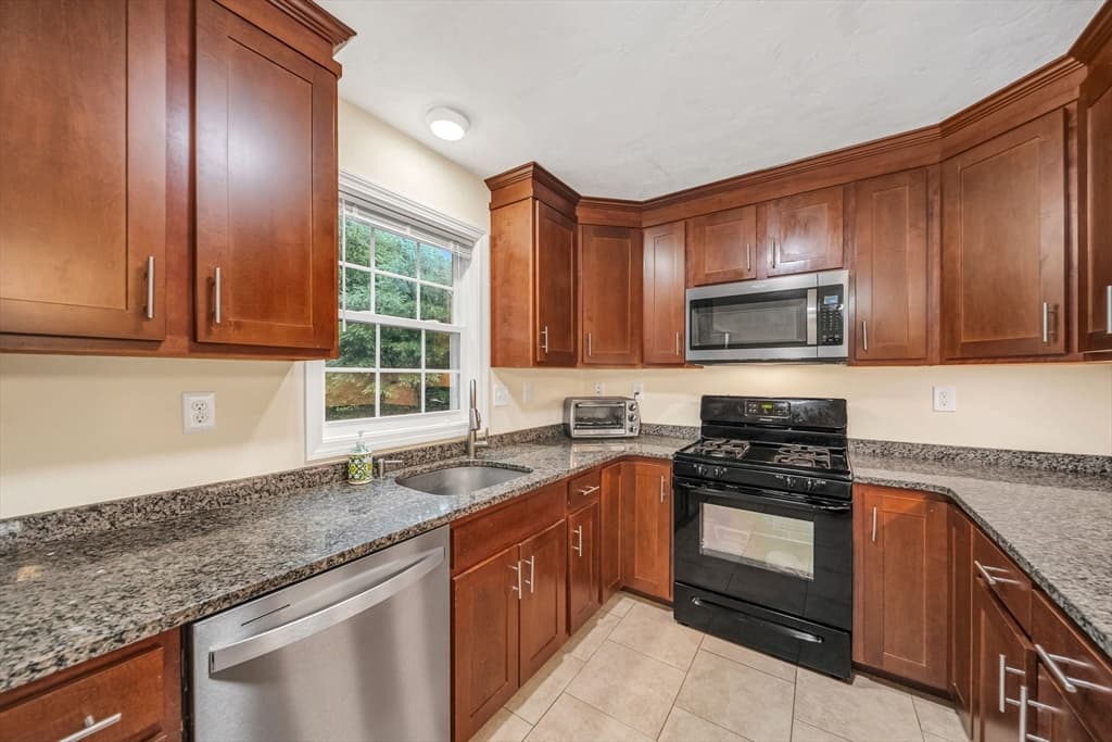 22 Bradley Dr # D, Groton MA 01450 photo 15