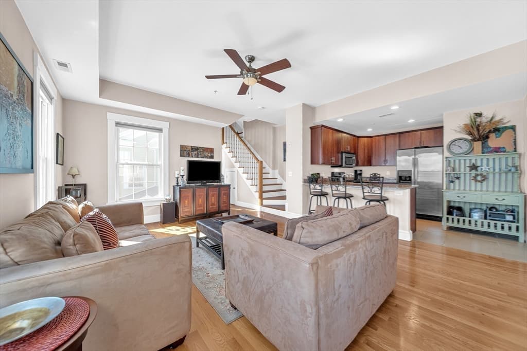 Condominium at 121 E Cottage St # 4, Boston MA 02125, photo 10 of 38