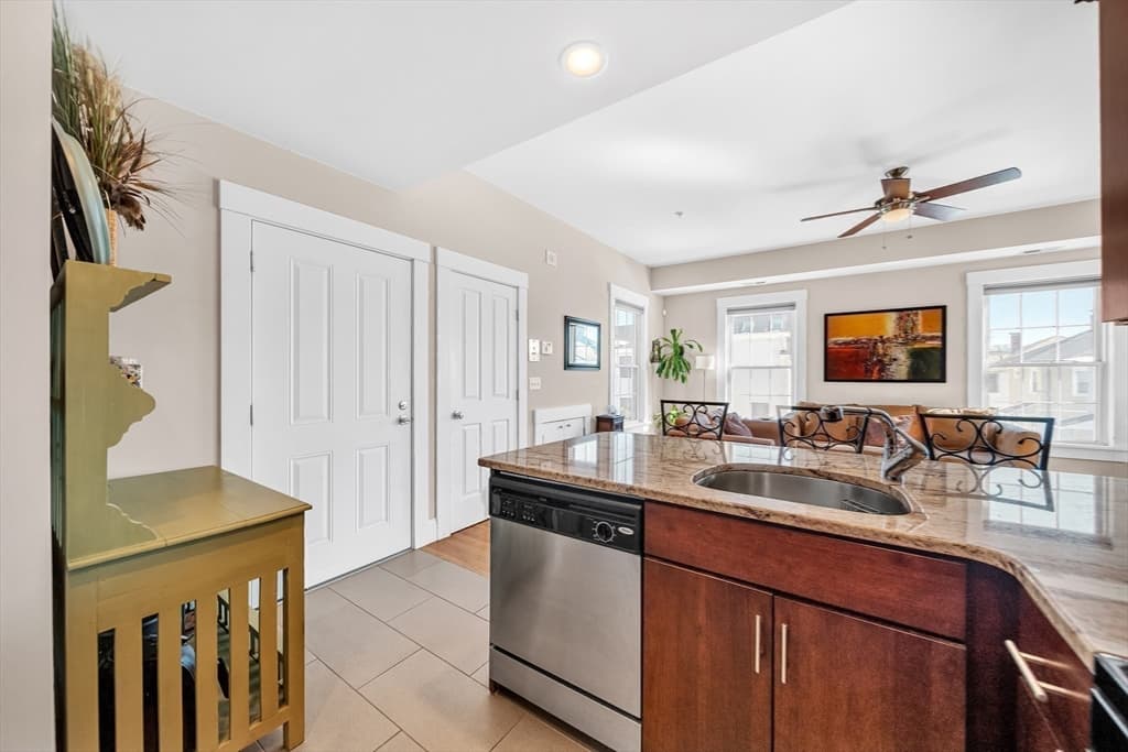 Condominium at 121 E Cottage St # 4, Boston MA 02125, photo 19 of 38