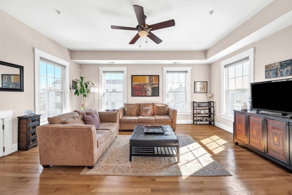 Condominium at 121 E Cottage St # 4, Boston MA 02125, photo 8 of 38
