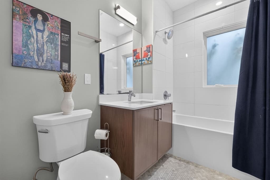 Condominium at 10-12 Tafthill Park # 1, Boston MA 02131, Boston, photo 16 of 29