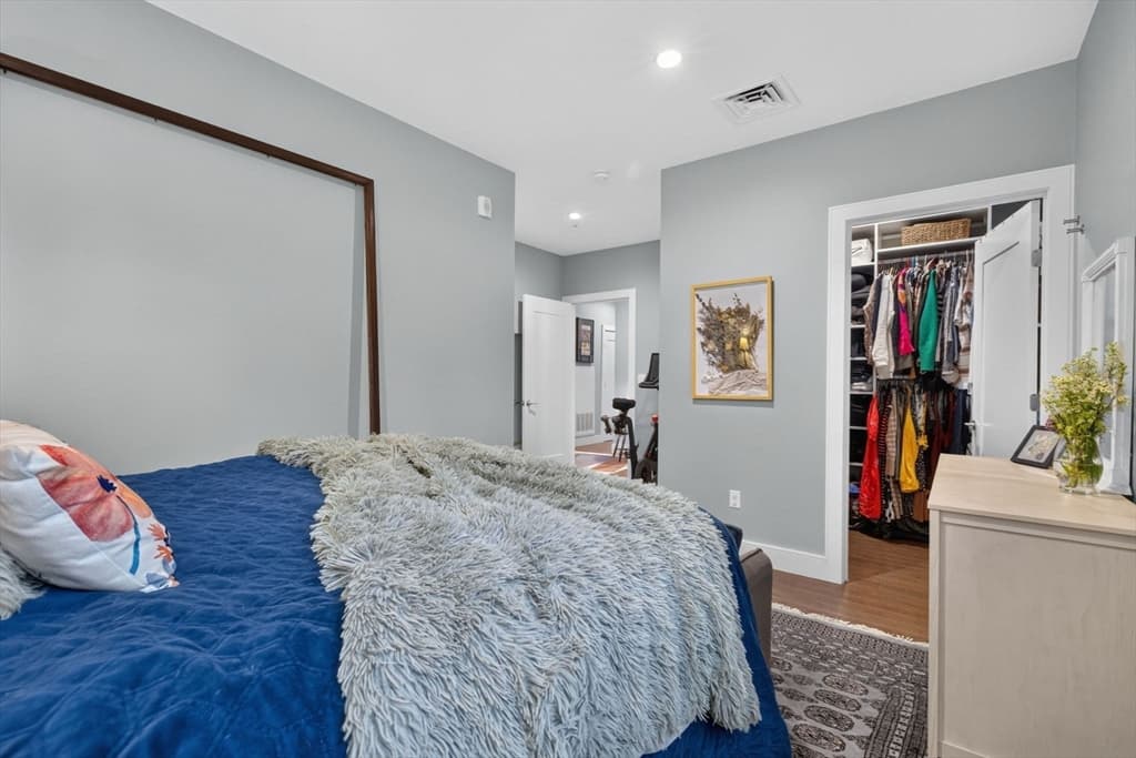 Condominium at 10-12 Tafthill Park # 1, Boston MA 02131, Boston, photo 10 of 29