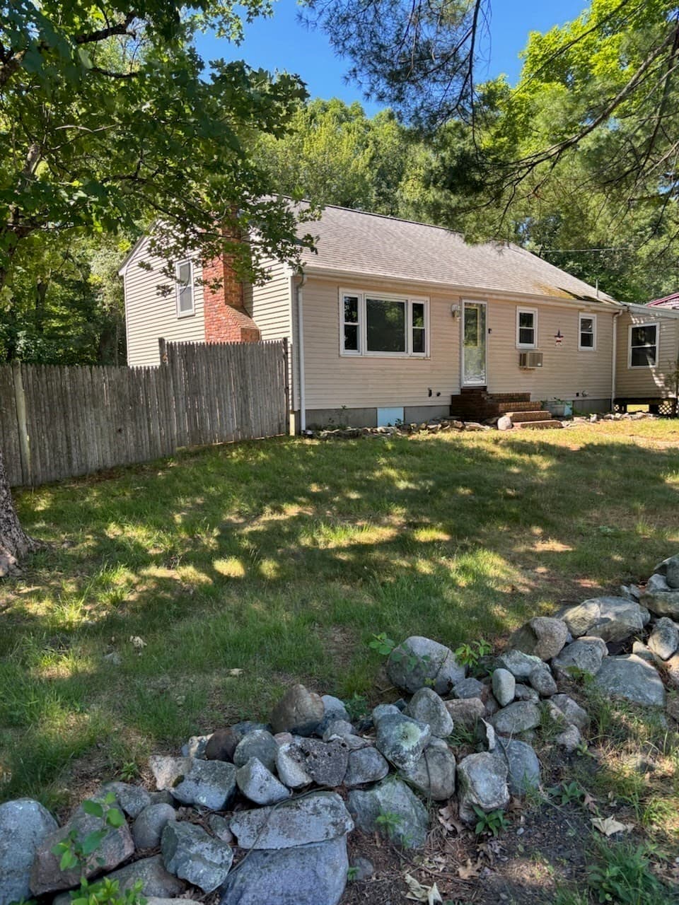 Residential at 81 Border Rd, Holbrook MA 02343, photo 2 of 5