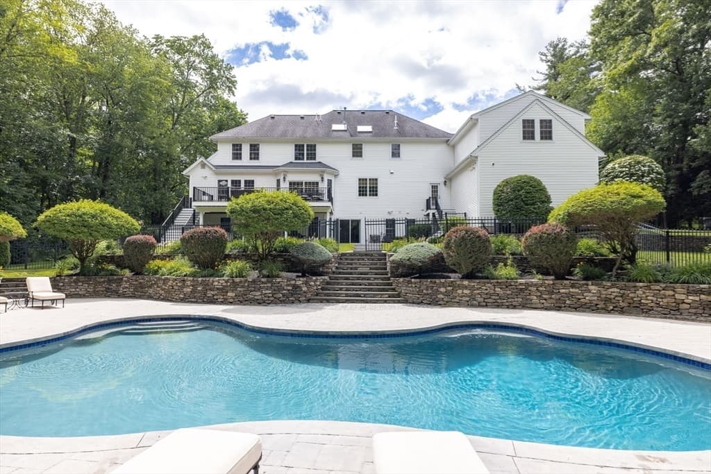 Single Family Residence at 2 Eden Cir, Westborough MA 01581, Westborough, photo 4 of 37