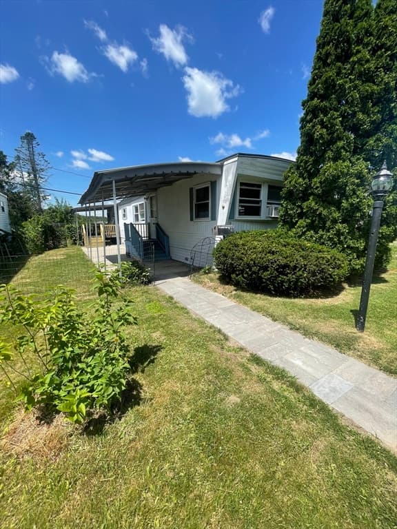 18 Barracuda Dr, Marlborough MA 01752