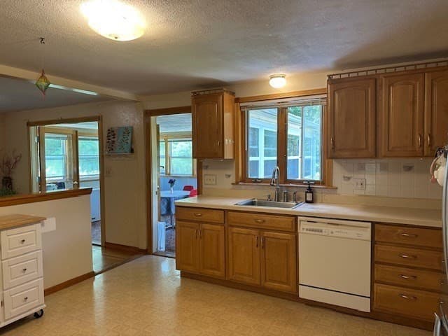 Single Family Residence at 1849 Bay Rd, Sharon MA 02067, photo 9 of 22