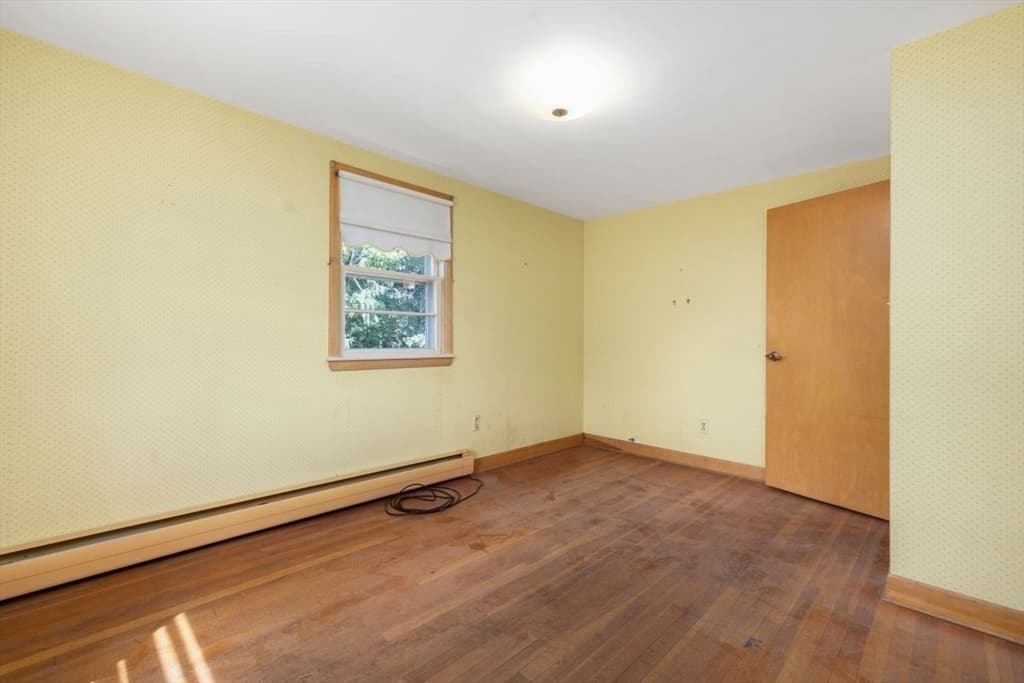 Single Family Residence at 27 Hinsdale St, Swansea MA 02777, Swansea, photo 27 of 36
