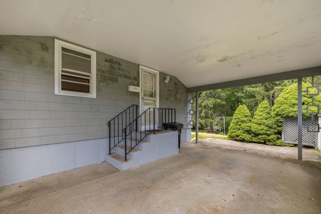 Single Family Residence at 27 Hinsdale St, Swansea MA 02777, Swansea, photo 6 of 36