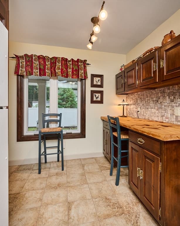 238 Dox Rd, Westfield MA 01085 photo 6
