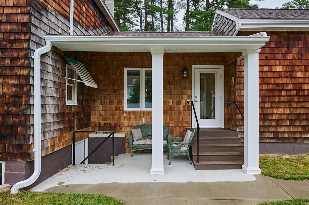 238 Dox Rd, Westfield MA 01085 photo 3