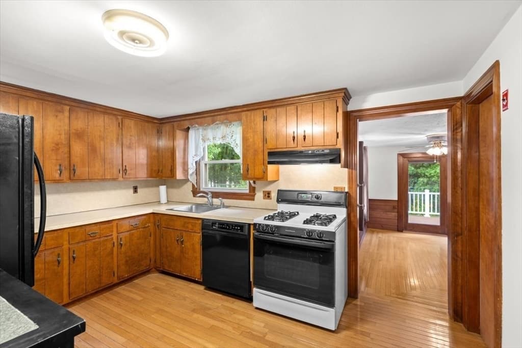 2 Margaret Rd, Foxboro MA 02035 photo 7