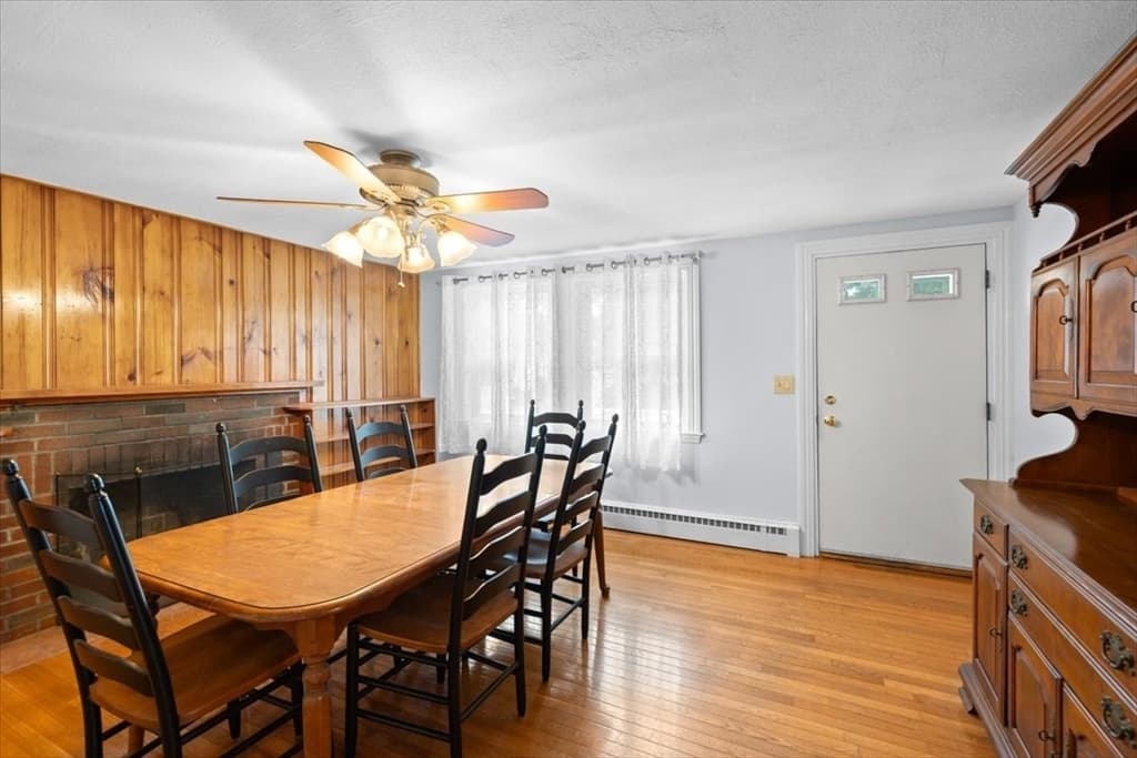 2 Margaret Rd, Foxboro MA 02035 photo 4