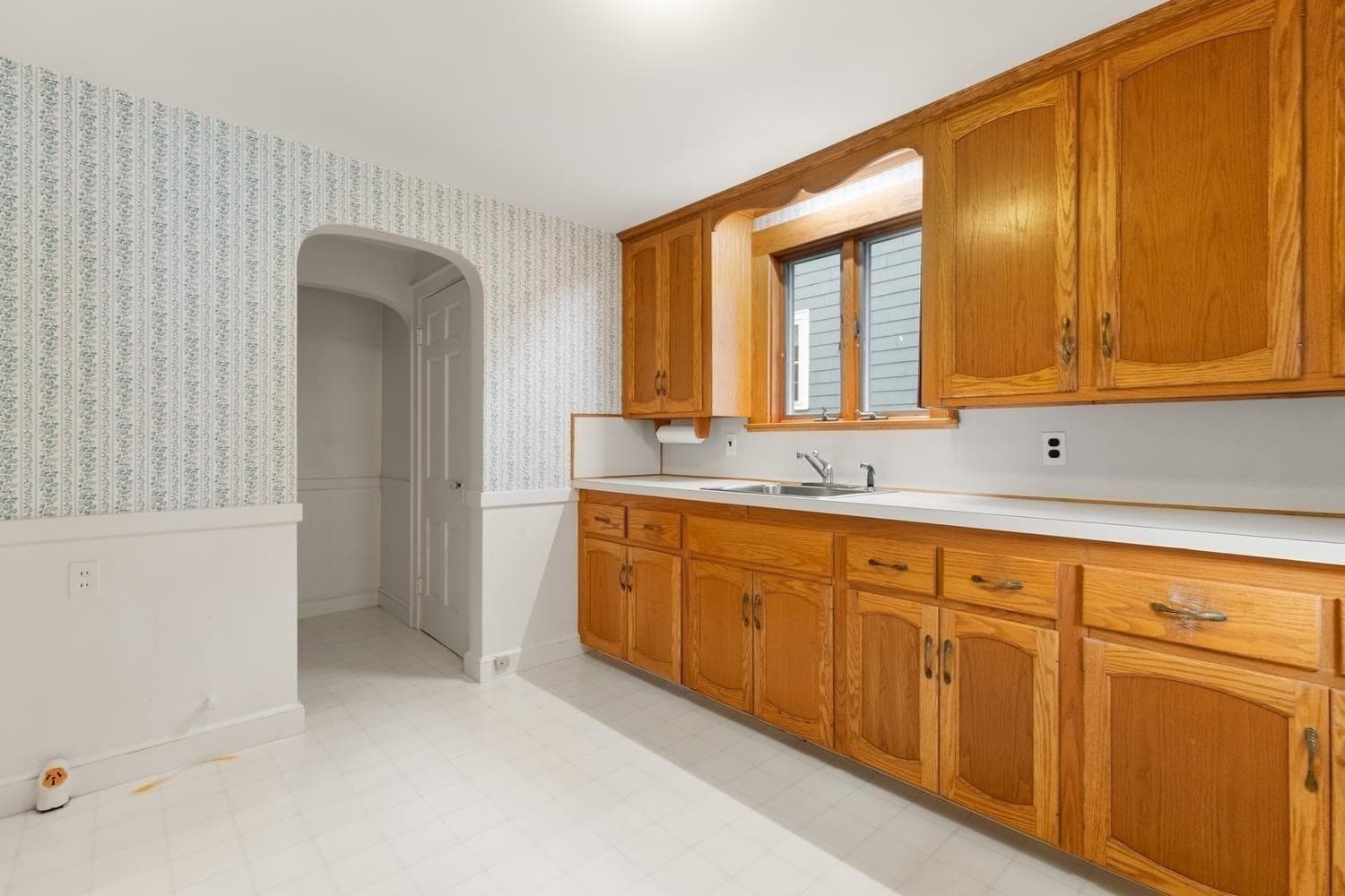 Single Family Residence at 62 Bellington Street, Arlington MA 02476, Arlington, photo 14 of 36