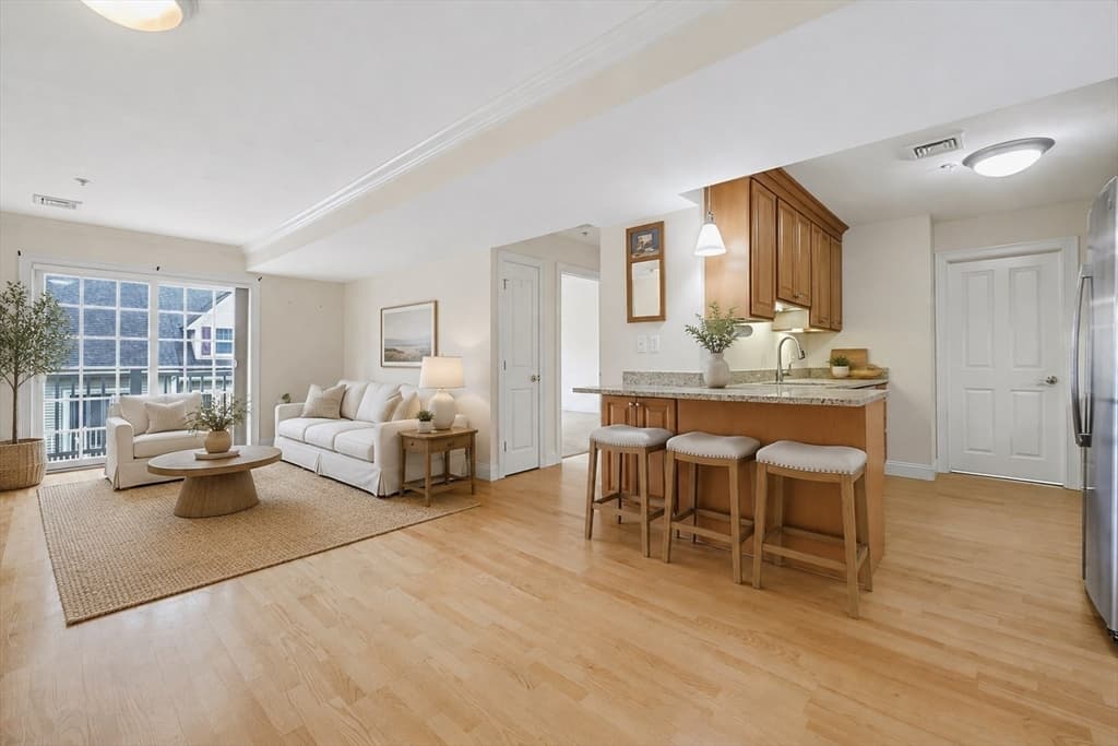 1 Lenox St # 205, Norwood MA 02062 photo 8