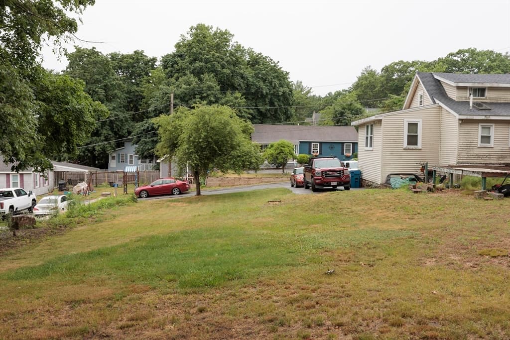 10 Larsen Ln, Billerica MA 01862 photo 13