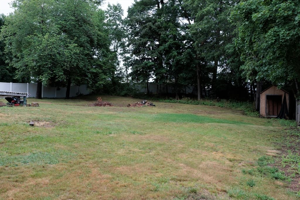 10 Larsen Ln, Billerica MA 01862 photo 12