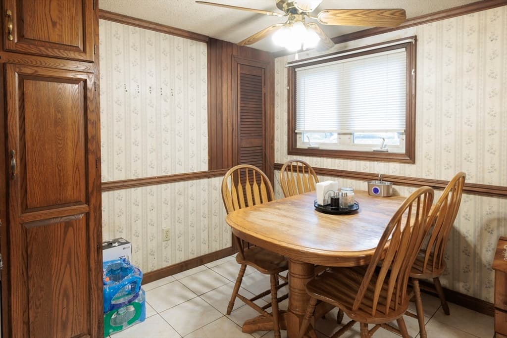 10 Larsen Ln, Billerica MA 01862 photo 8
