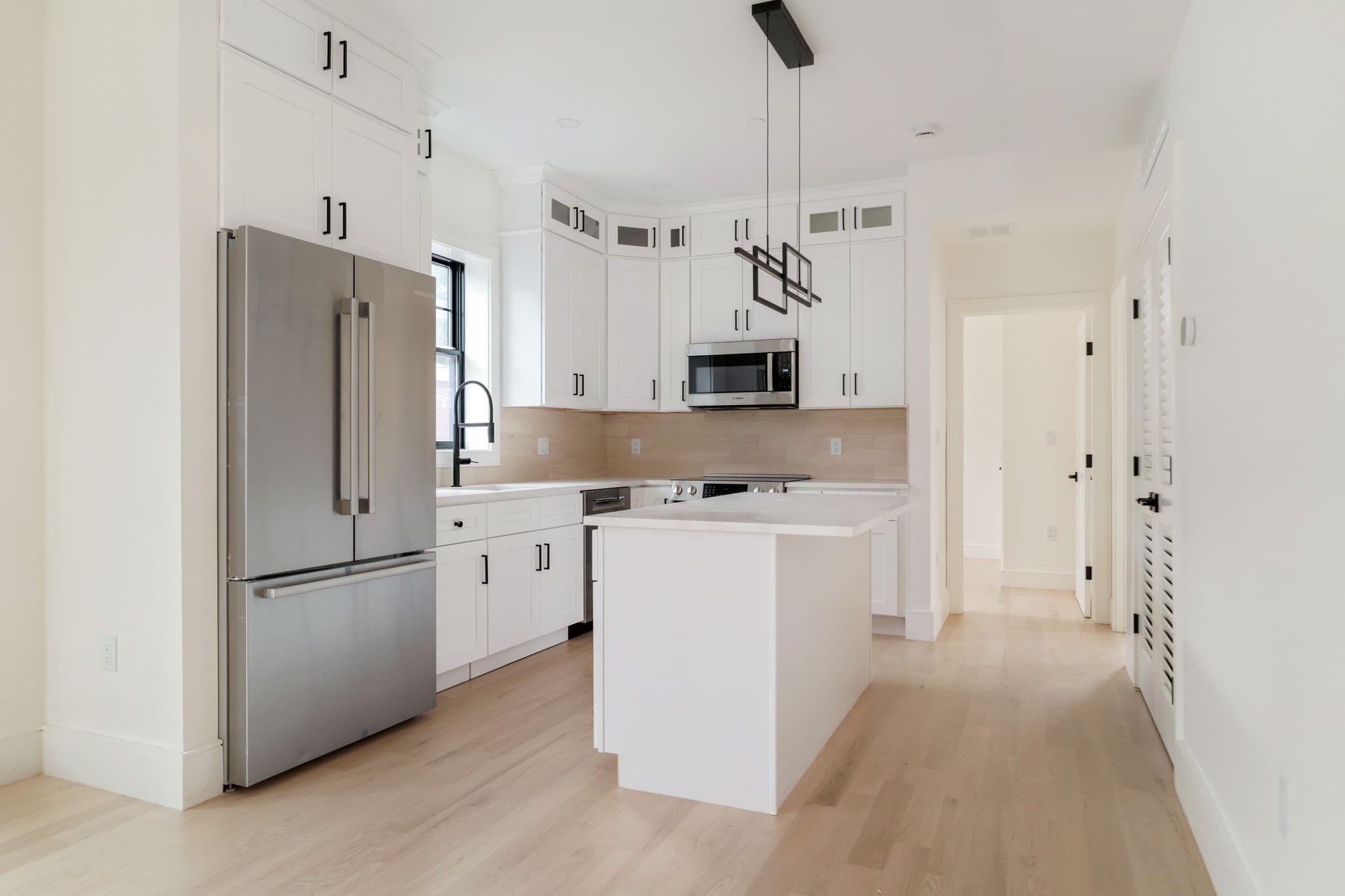 3 Family at 387 Norfolk St, Cambridge MA 02139, Cambridge, photo 18 of 38