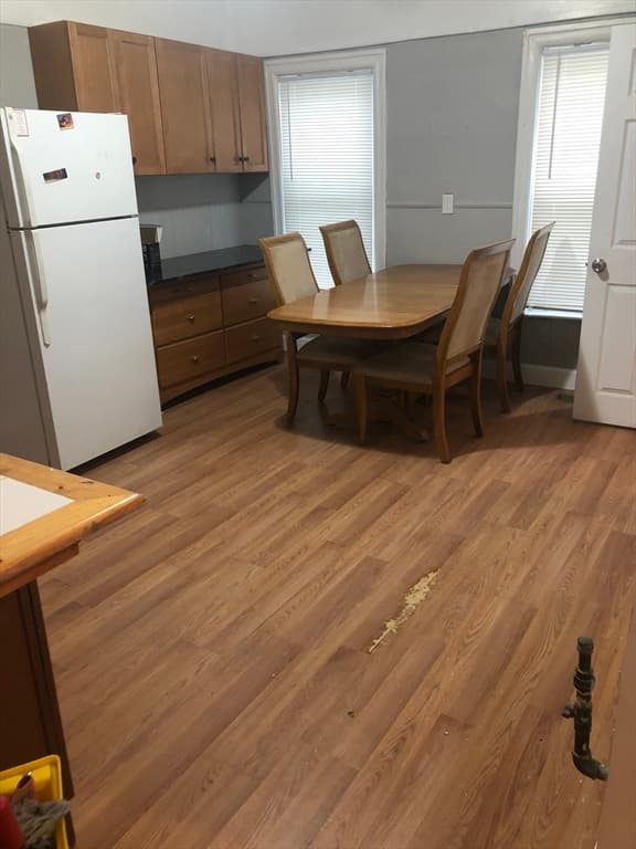 3 Family - 3 Units Up/Down at 21 Dix St, Worcester MA 01609, photo 5 of 16