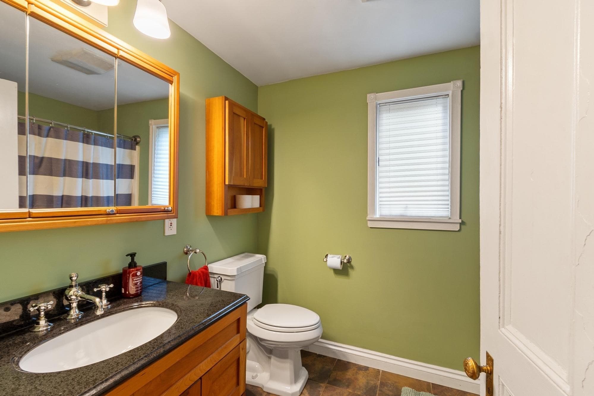 Single Family Residence at 192 Wentworth Ave, Lowell MA 01852, photo 21 of 38
