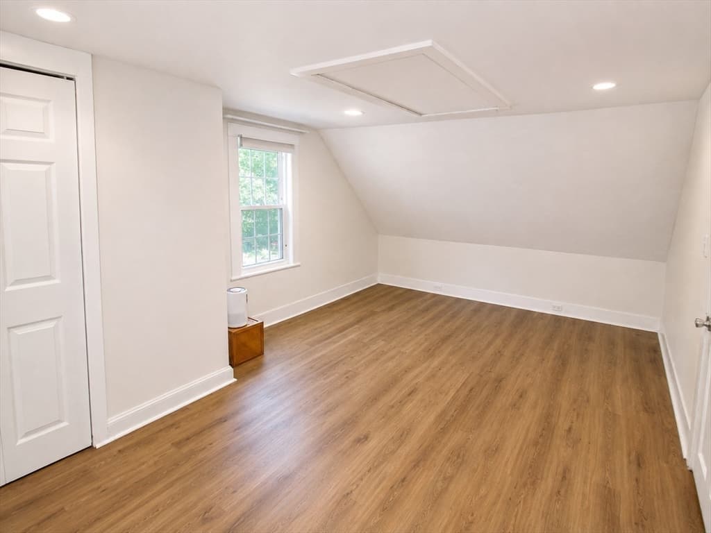 18 Bolton Pl, Bridgewater MA 02324 photo 12