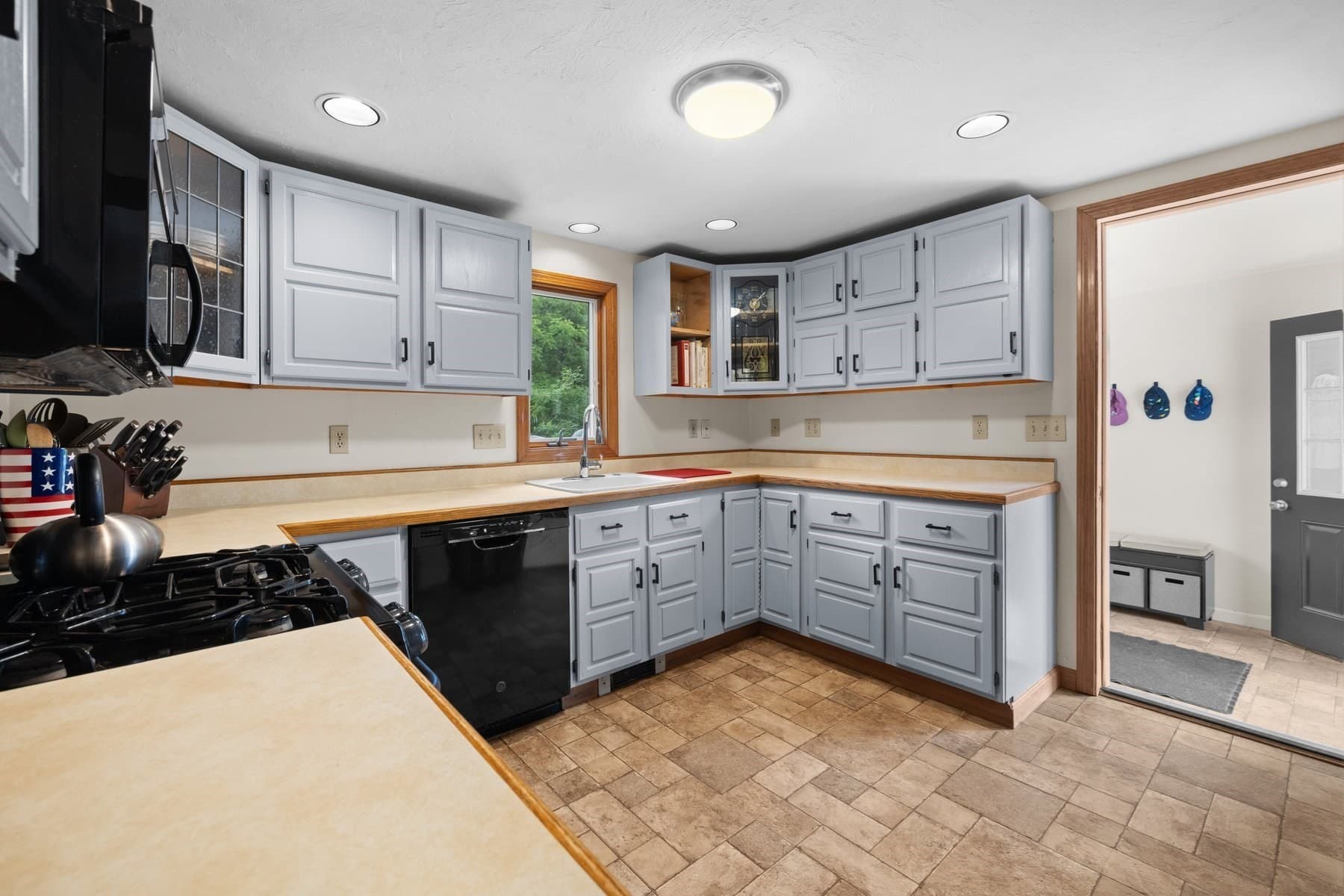 Single Family Residence at 15 Walker Street, Westborough MA 01581, photo 16 of 42