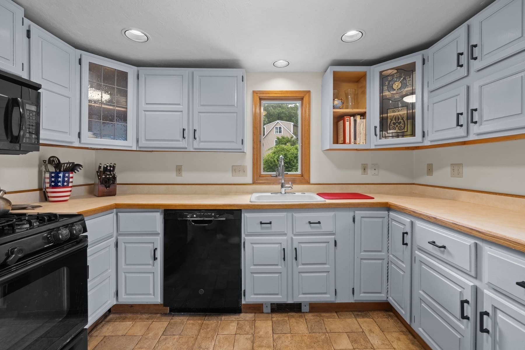 Single Family Residence at 15 Walker Street, Westborough MA 01581, photo 14 of 42
