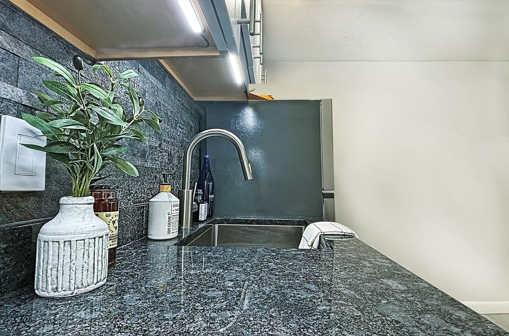 Condominium at 599 Beach St # 1, Revere MA 02151, Revere, photo 6 of 13
