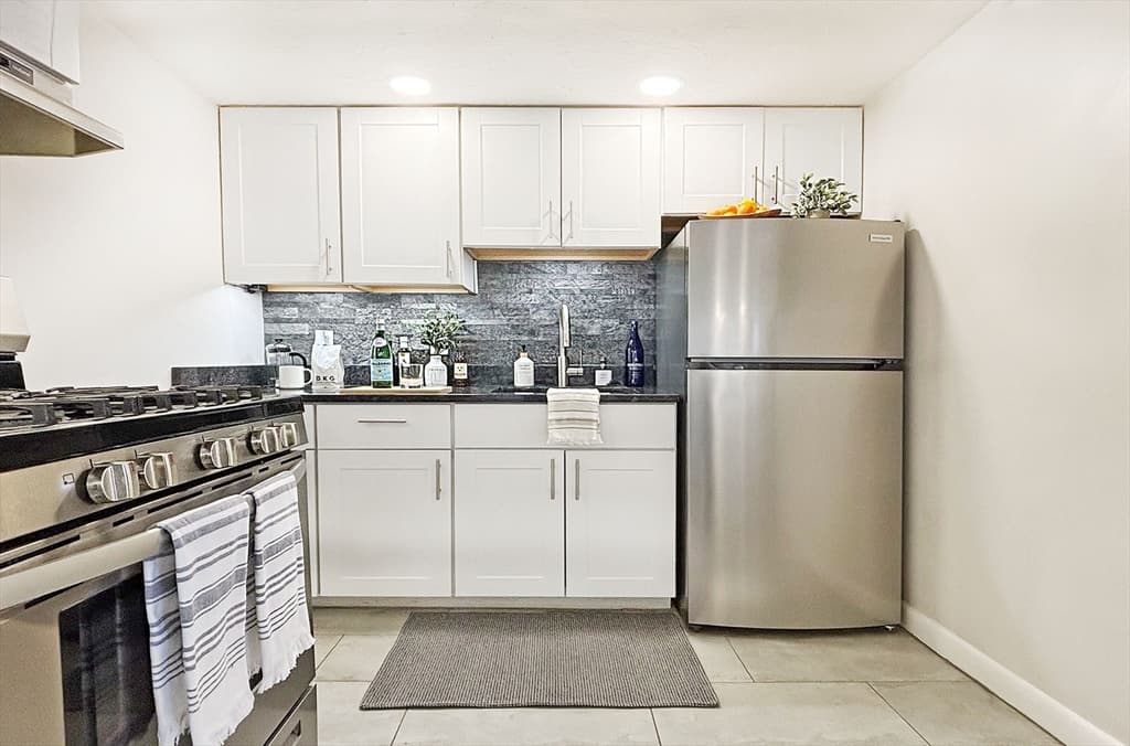 Condominium at 599 Beach St # 1, Revere MA 02151, Revere, photo 5 of 13