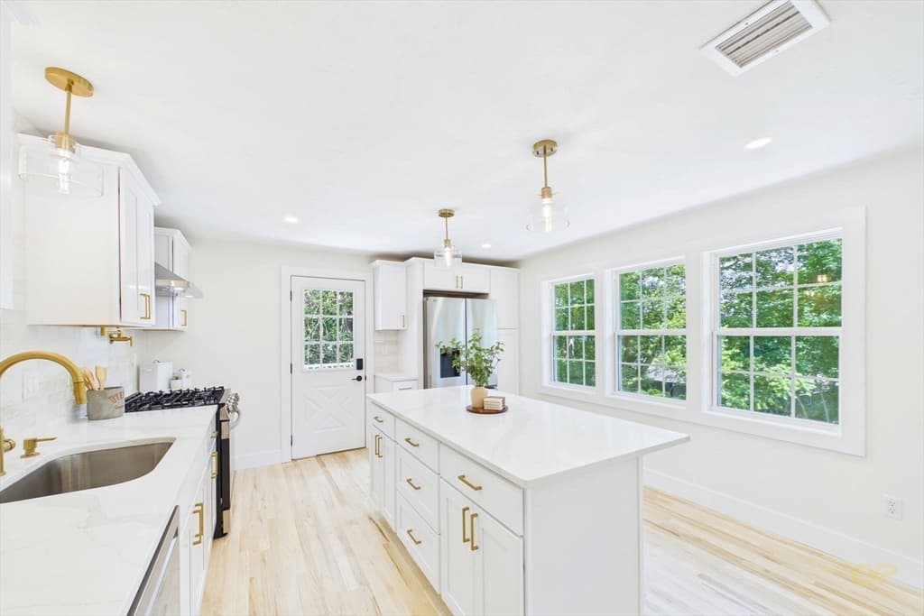 Single Family Residence at 24 David Road, Westport MA 02790, Westport, photo 11 of 39