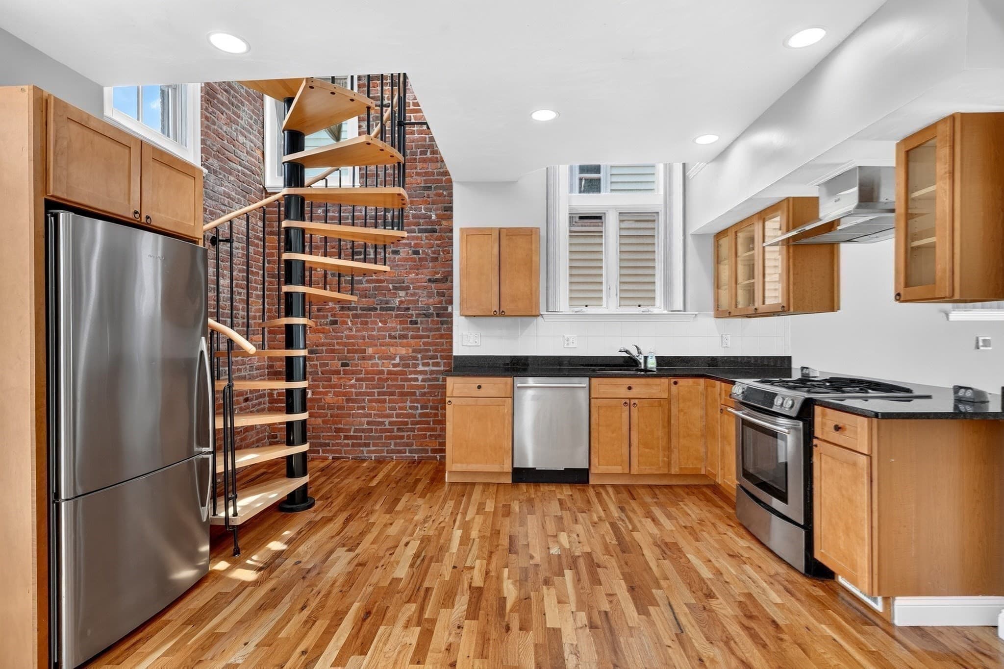 Condominium at 336 Saratoga St. # 1, Boston MA 02128, Boston, photo 23 of 37