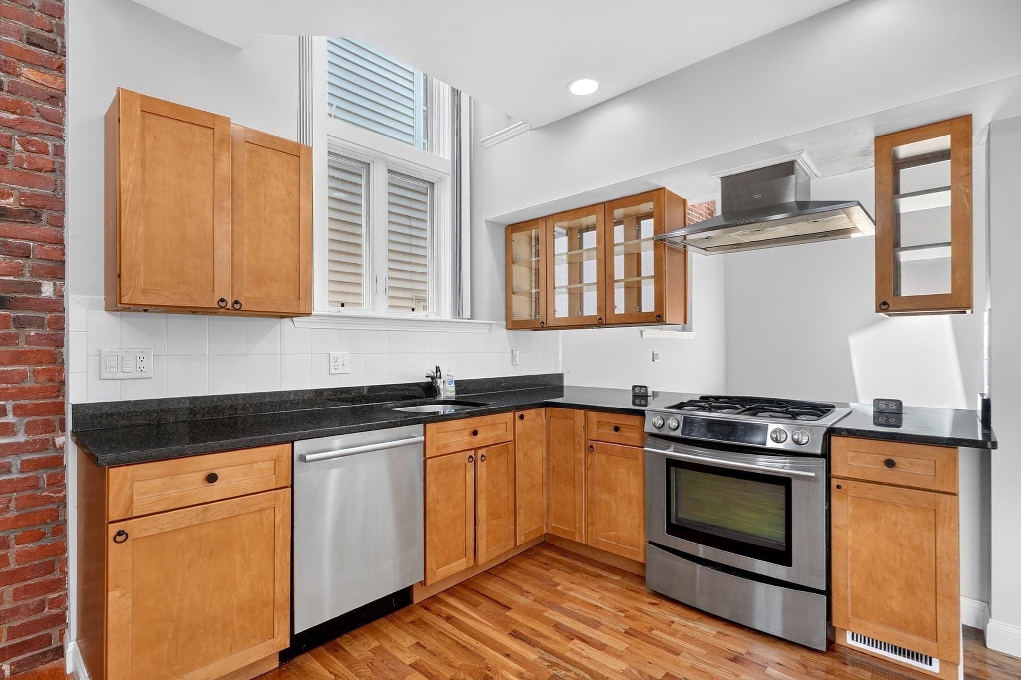 Condominium at 336 Saratoga St. # 1, Boston MA 02128, Boston, photo 5 of 37