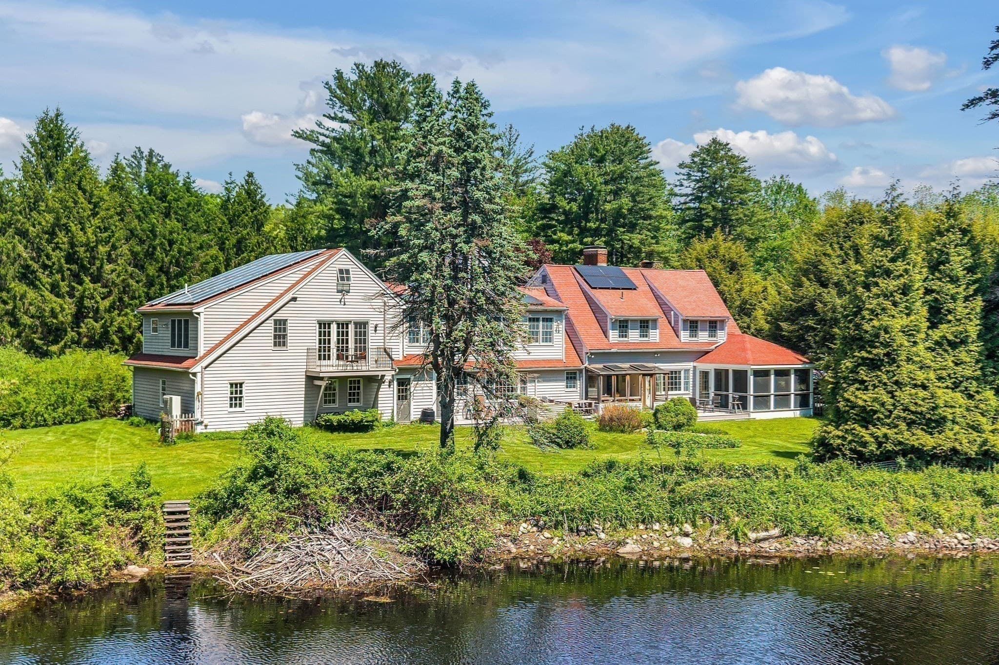 Single Family Residence at 28 S Mill St, Hopkinton MA 01748, photo 28 of 33