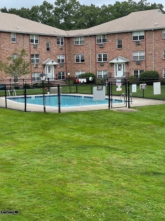 Condominium at 12 Colonial Village Dr # 1, Arlington MA 02474, Arlington, photo 12 of 12
