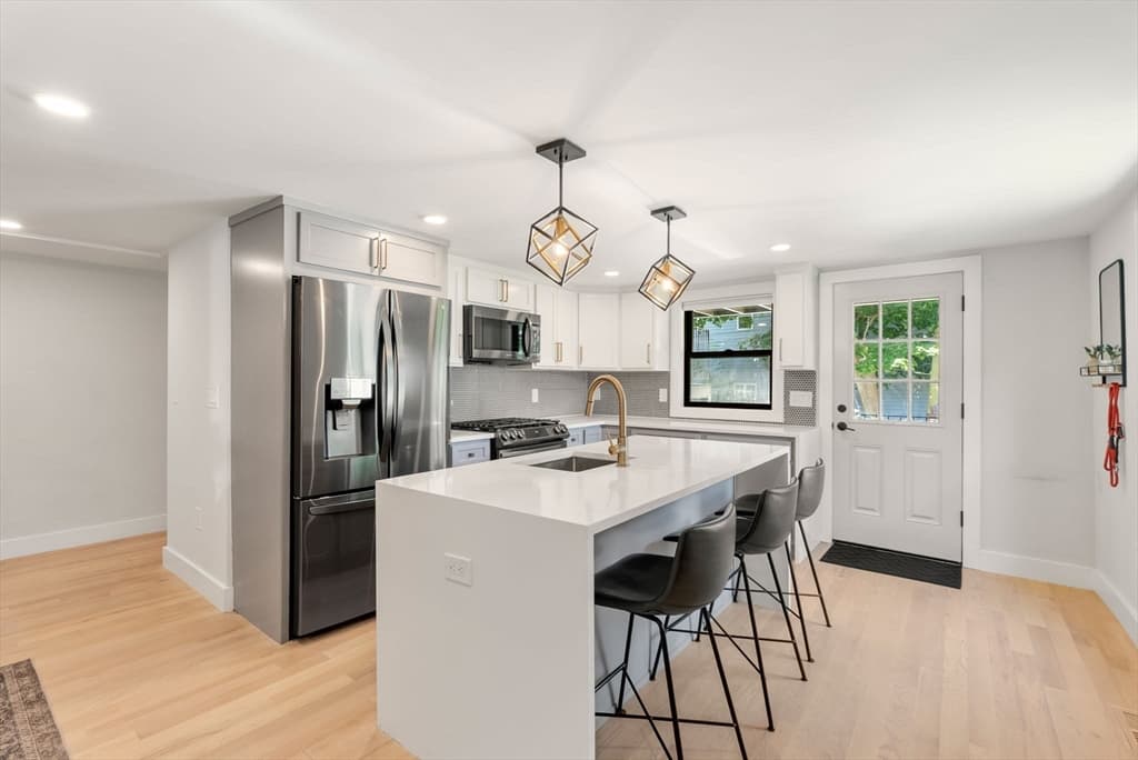 Condominium at 1069 Washington St # 1, Boston MA 02124, Boston, photo 8 of 18