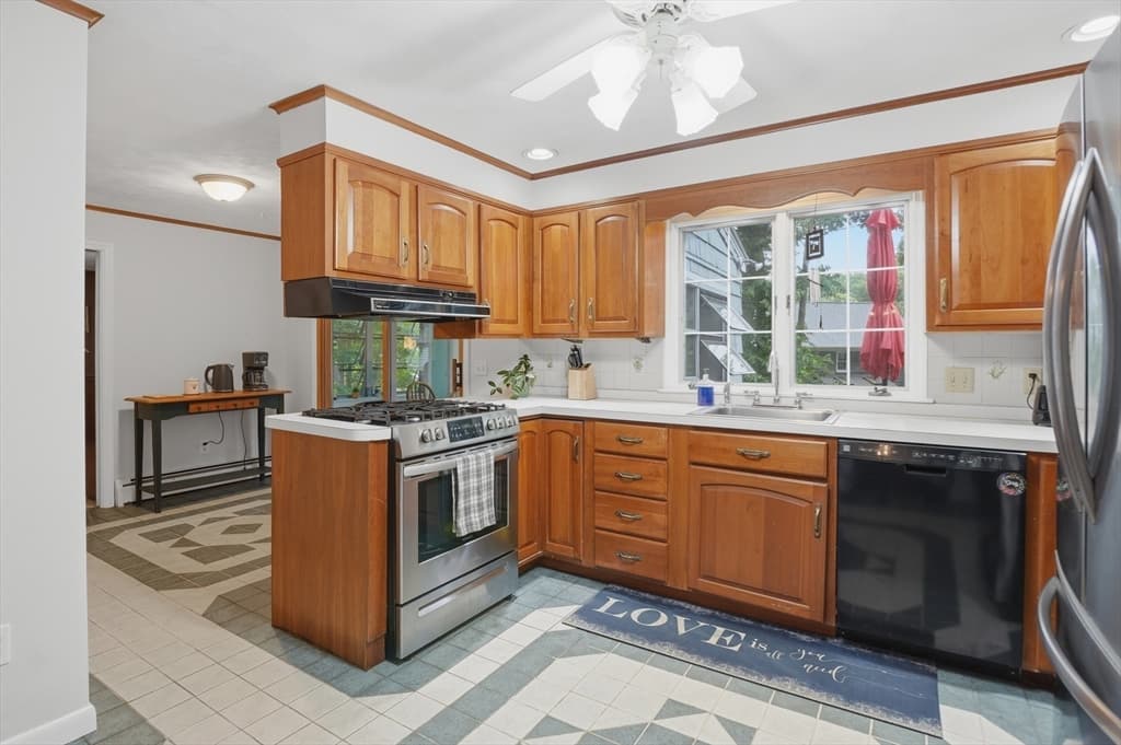 160 Twinbrooke Drive, Holden MA 01520 photo 12