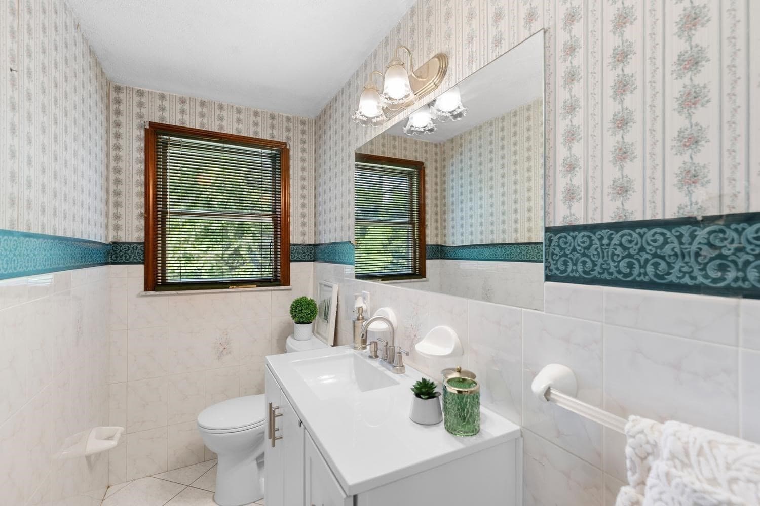 Single Family Residence at 70 Crescent Lane, Malden MA 02148, photo 13 of 34