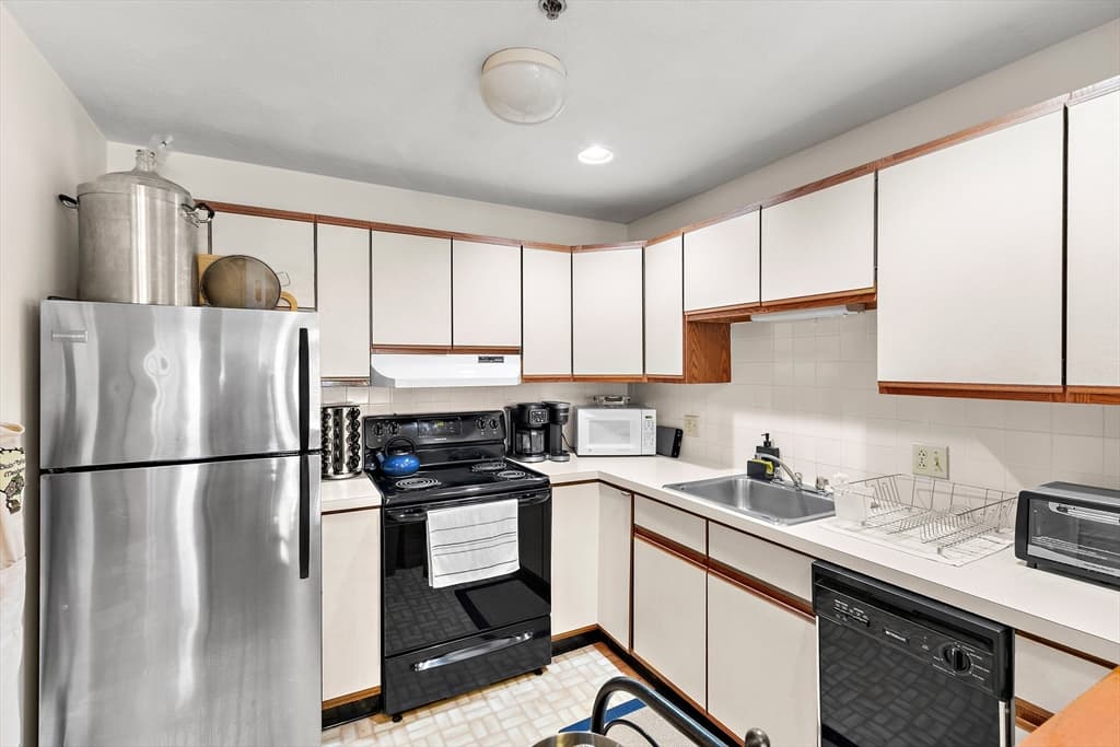 170 Highland Ave # 2, Somerville MA 02143 photo 20
