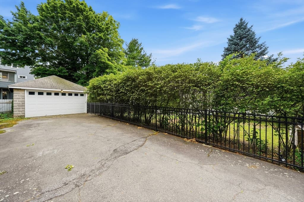 423 Washington St, Winchester MA 01890 photo 42