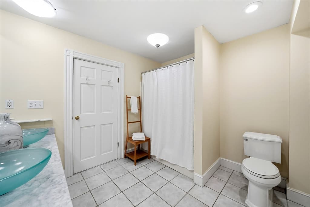 423 Washington St, Winchester MA 01890 photo 20