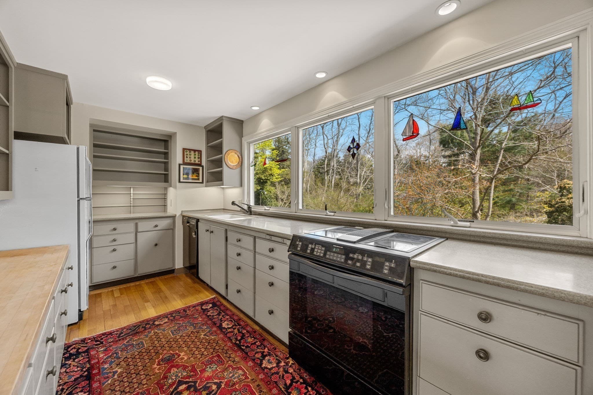 Single Family Residence at 90 Comanche Dr, Falmouth MA 02540, photo 23 of 42