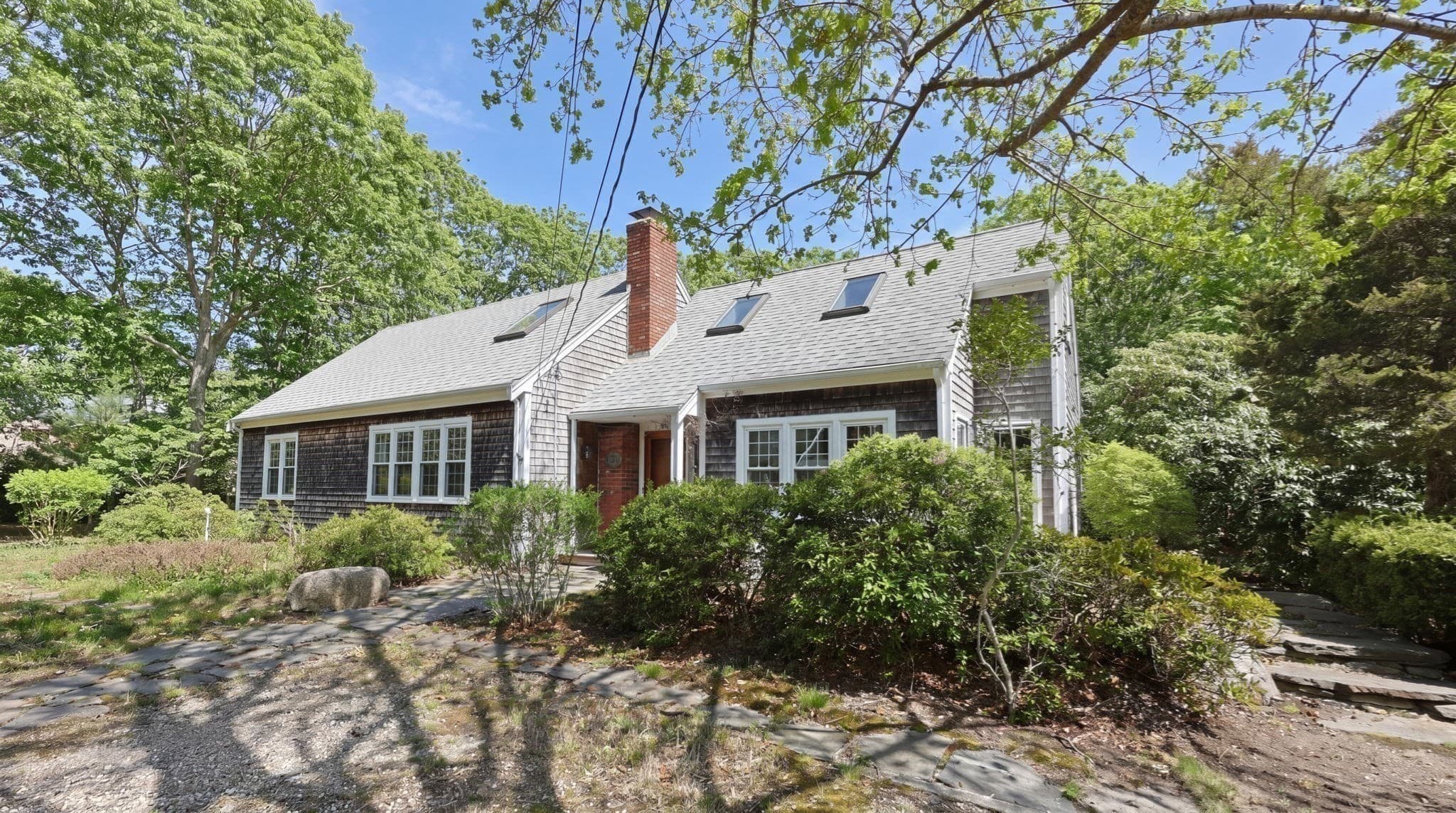 Single Family Residence at 90 Comanche Dr, Falmouth MA 02540, photo 4 of 42