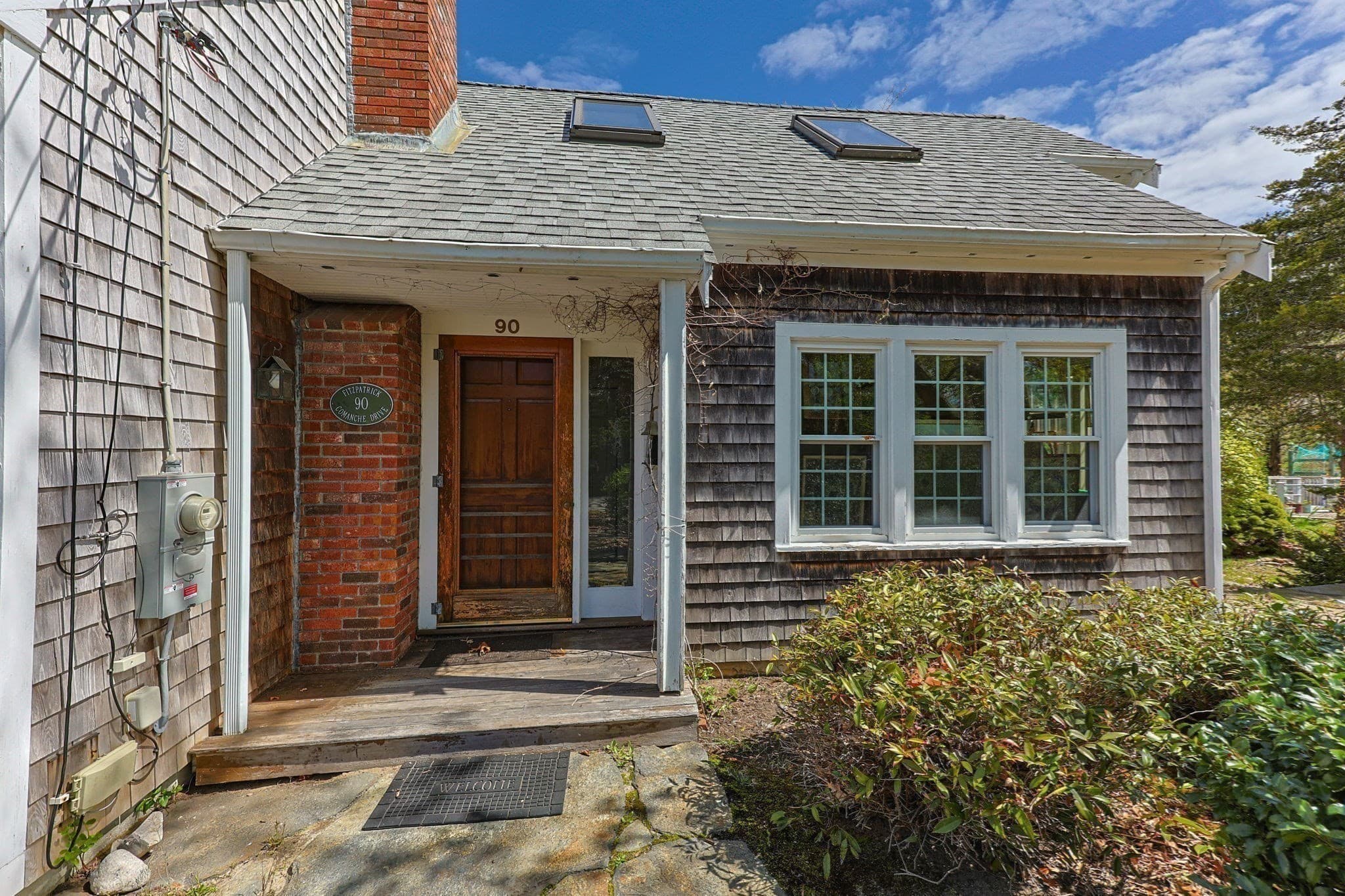 Single Family Residence at 90 Comanche Dr, Falmouth MA 02540, photo 8 of 42