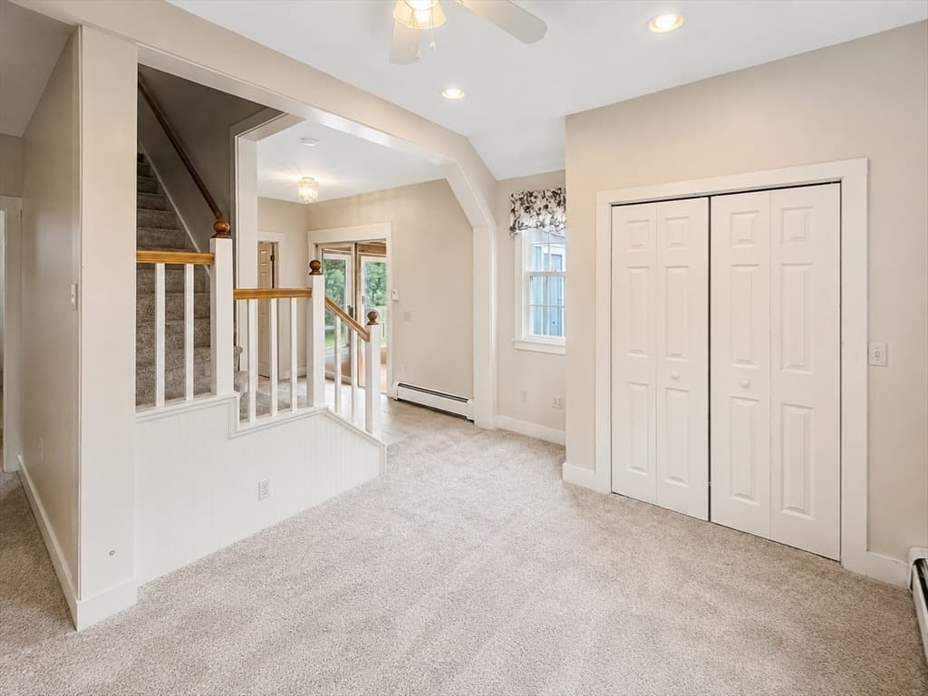 1076 Hill Street, Northbridge MA 01534 photo 13