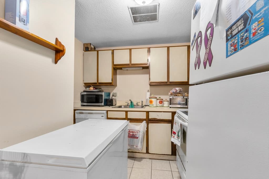 35 Longworth Ave # 25, Brockton MA 02301 photo 10